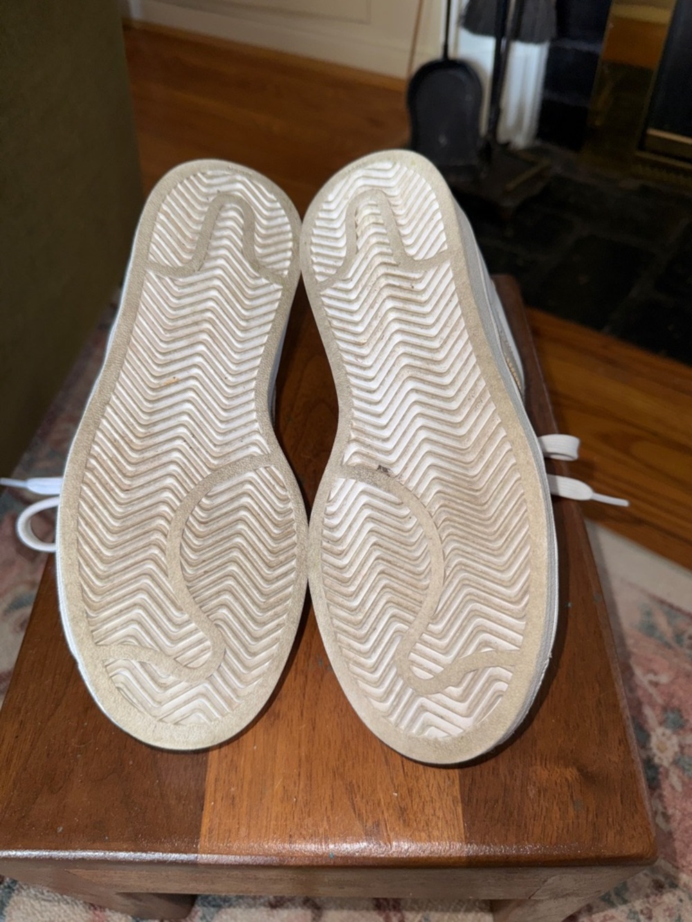 Adidas Tan and White Superstar Sneakers, size 6 - Picture 5 of 6